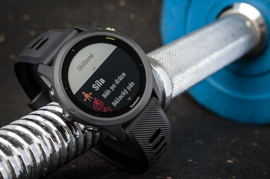 Nouvelle Garmin FORERUNNER 745