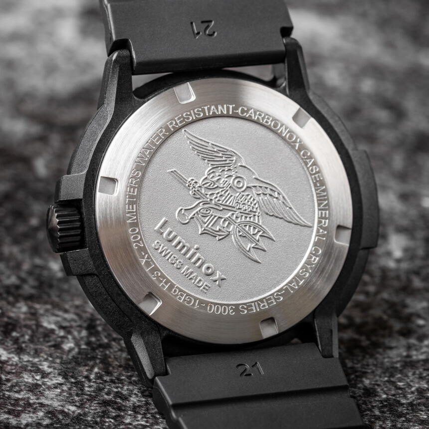 Luminox navy seal 3000 clearance