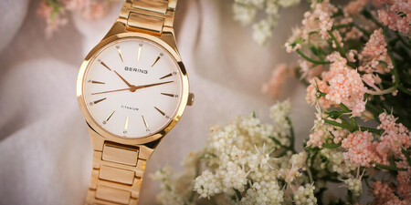 BERING Dameshorloge Titanium Collectie – Saffierglas, Quartz Uurwerk, Waterbestendig 10 ATM
