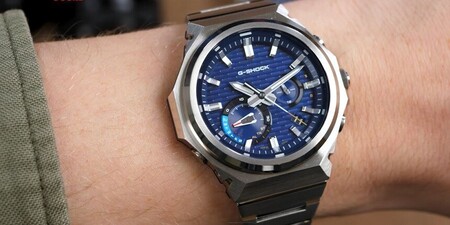 Casio G-Shock GST-B1000 Review – Luxury G-Shocks at a Reasonable Price