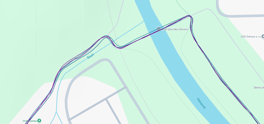 Blue – Coros Pace 4, purple – Polar Verity Sense.