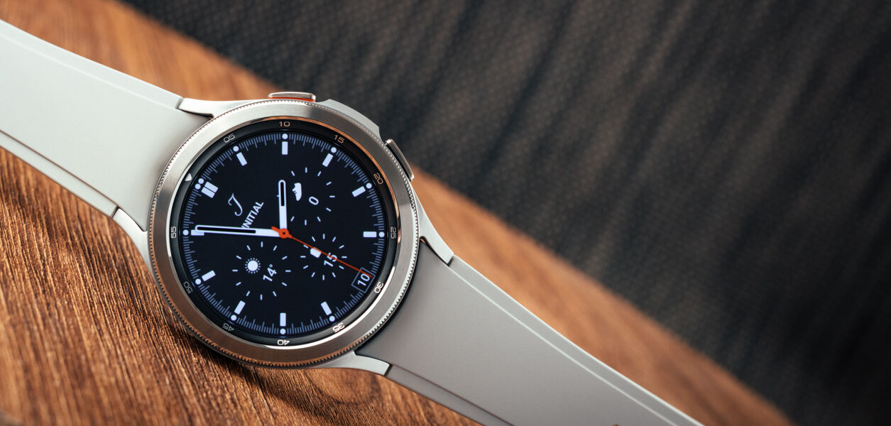 Samsung Galaxy Watch4 Classic 46mm silver Hodinky 365