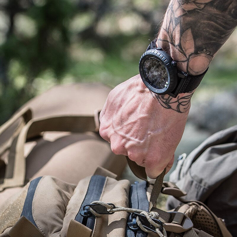Suunto Core Alpha Stealth Hodinky 365