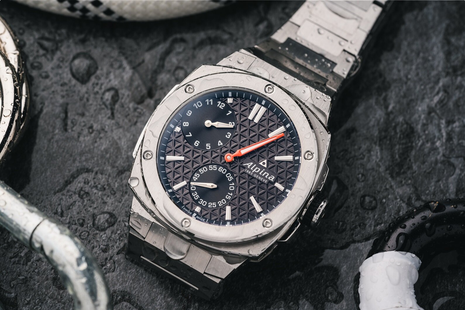 Alpina x Fratello Alpiner Extreme Regulator Limited Edition AL