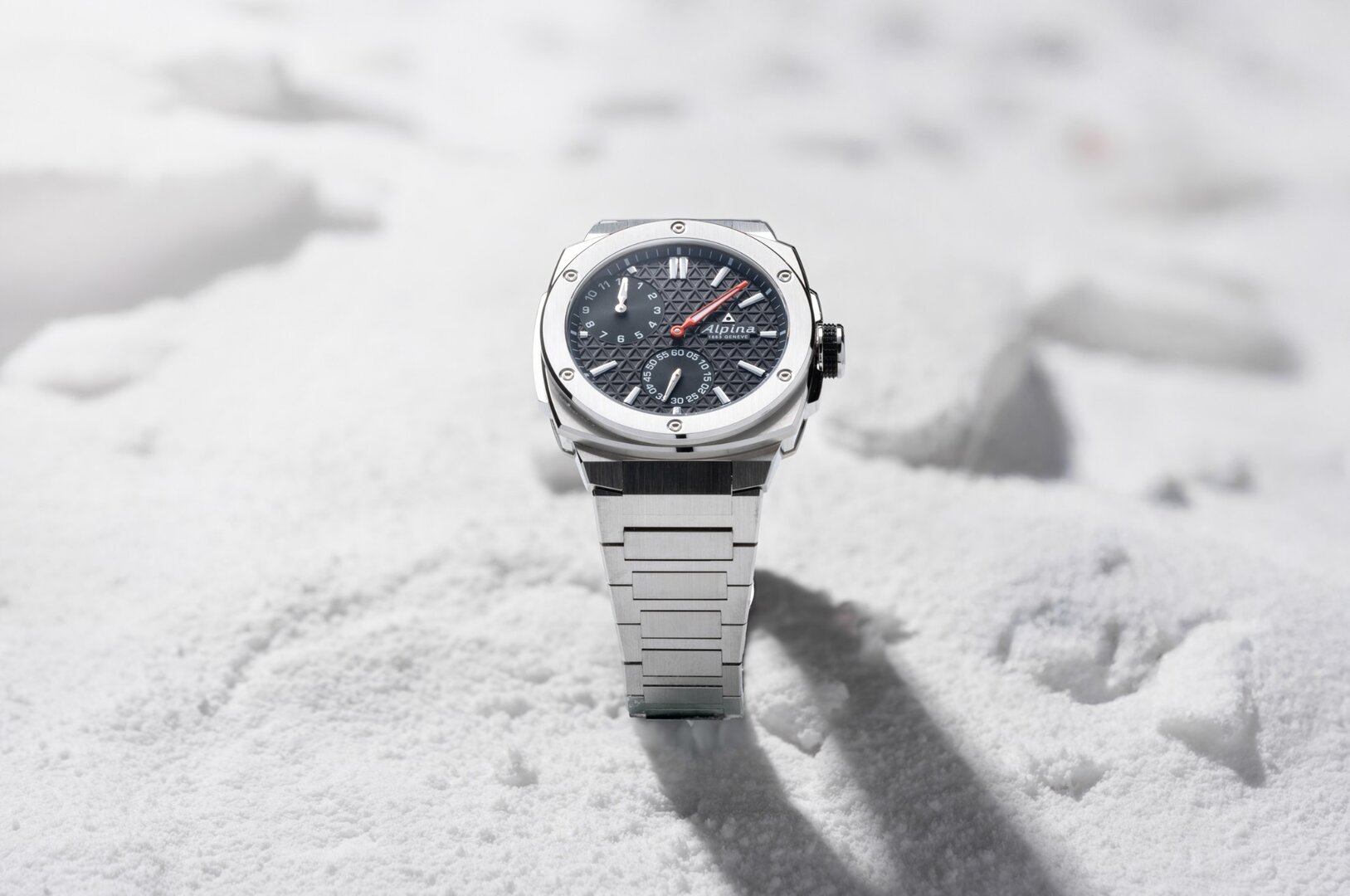 Alpina x Fratello Alpiner Extreme Regulator Limited Edition AL