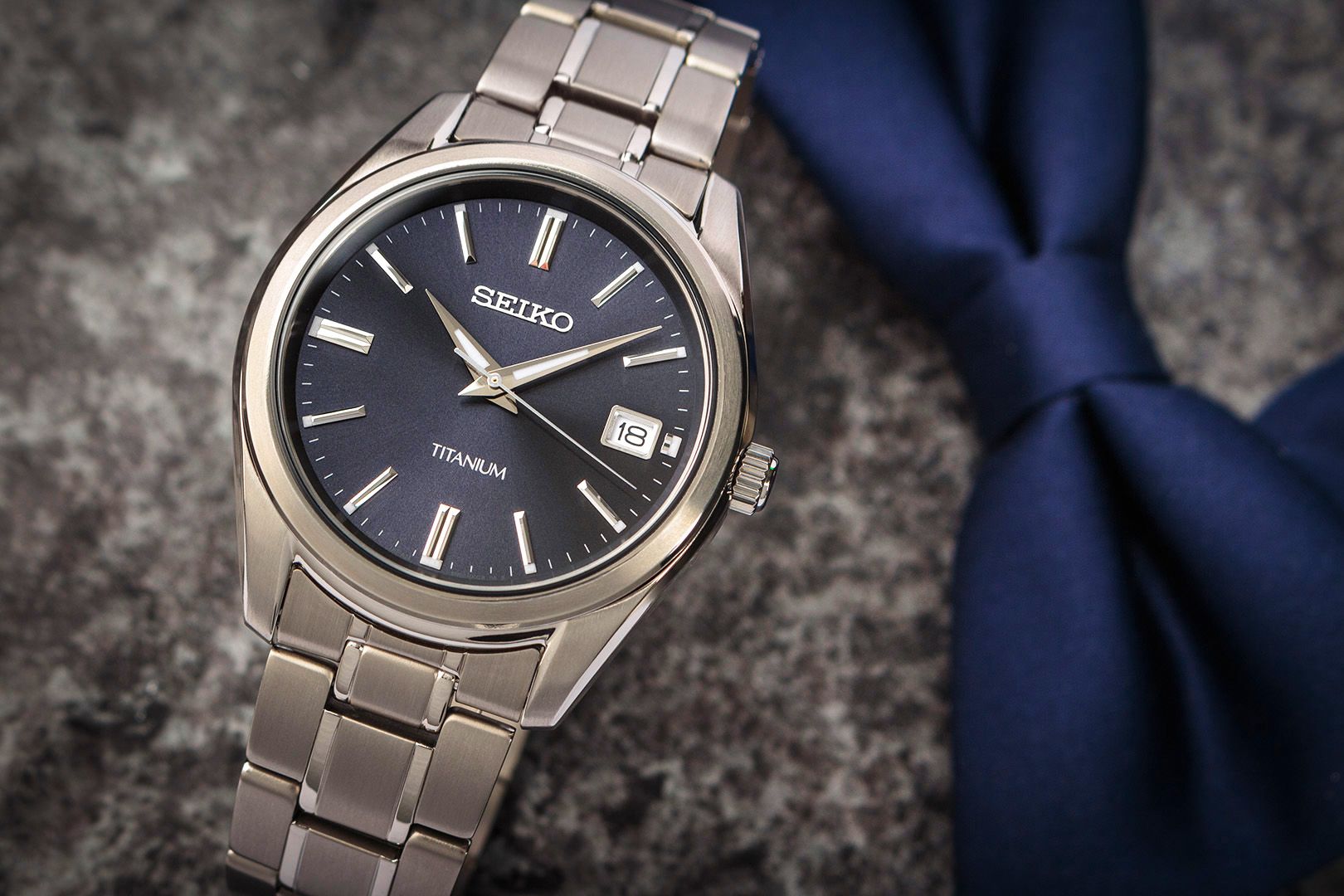 Seiko Quartz Titanium SUR373P1 | Hodinky-365.com
