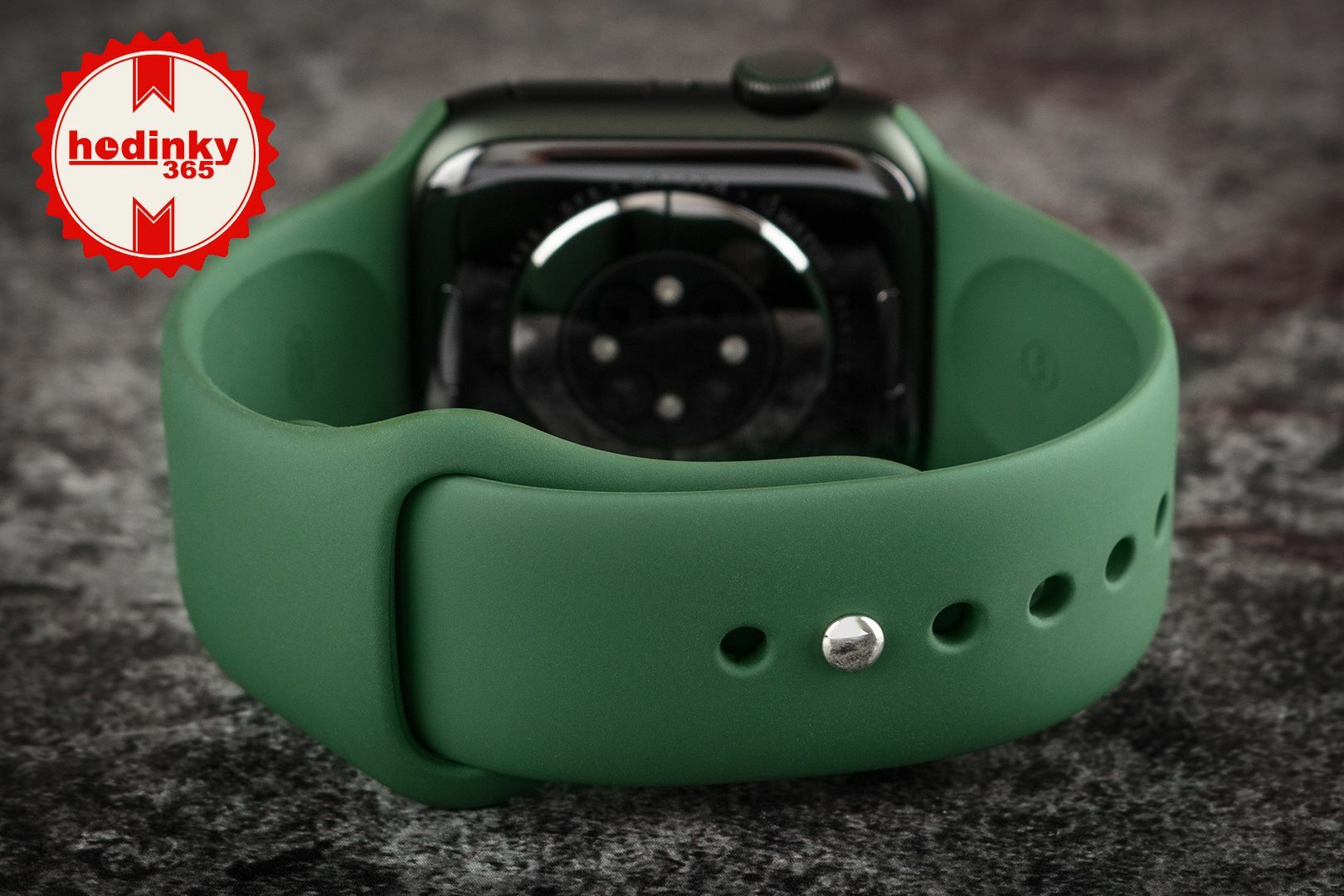 Watch Apple Watch Series 7 GPS, 41mm, Green Aluminium Case with Clover  Sport Band