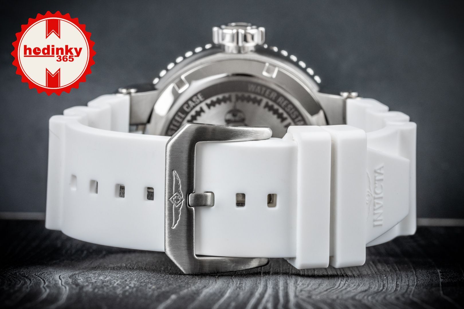 Invicta Star Wars BB8 Quartz 27673 | Hodinky-365.com