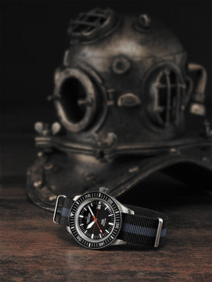 Certina DS PH200M Automatic Powermatic 80 C036.407.16.050.00 (+ spare strap)