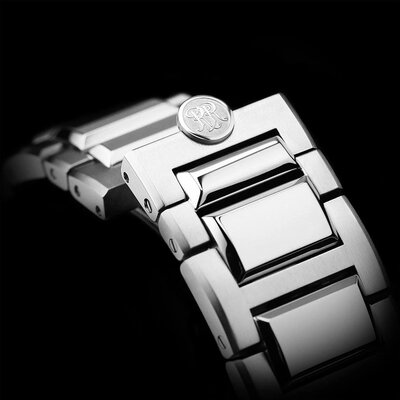 Ball Engineer M Marvelight COSC Chronometer NM2032C-S1C-BK