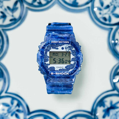 Casio G-Shock Original DW-5600BWP-2ER Blue Porcelain Edition