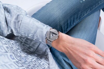 Guess Iconic GW0477L1