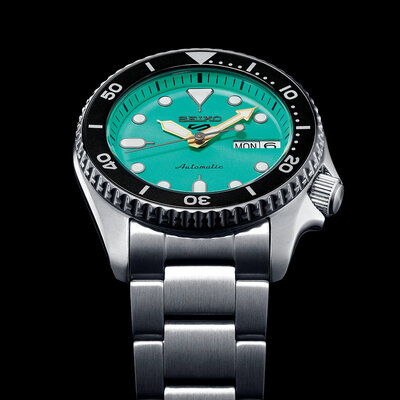 Seiko 5 Sports Automatic SRPK33K1 SKX 'Midi' Teal (in Tiffany Blue color)