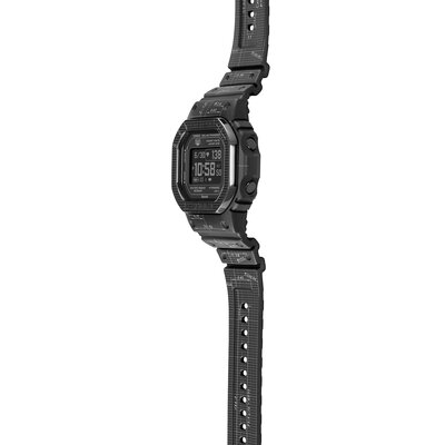 Casio G-Shock G-Squad DW-H5600EX-1ER (+ 2x replacement strap)