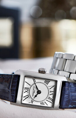 Frederique Constant Classics Carrée Ladies Quartz FC-200MC16