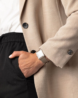 Leather strap Hirsch Bologna L 01802037-1, brown, calfskin, length L, Quick Release