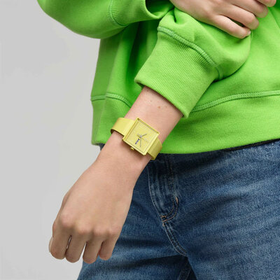 Swatch What If... Lemon? SO34J700