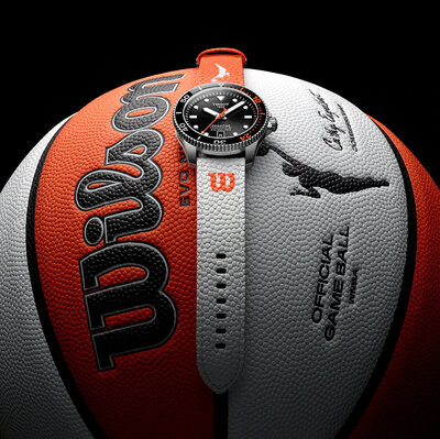 Tissot Seastar 1000 Wilson WNBA Automatic 80 T120.807.17.051.00 (+ replacement strap)