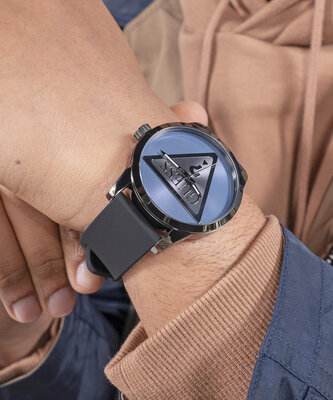 Guess Badge GW0781G5