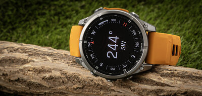 Garmin Fenix 8 AMOLED 47 mm, Sapphire Titanium Graphite Spark Orange Band