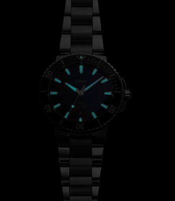 Oris Aquis Date Automatic 01 733 7789 4135-07 8 23 04PEB