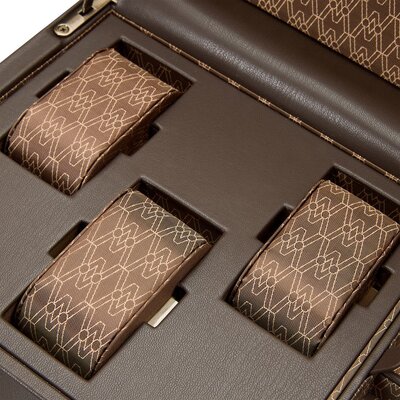 Stretcher Wolf Earth 190406