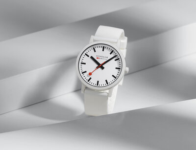 Mondaine Essence Quartz MS1.41110.RA