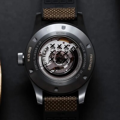 Fortis Flieger F-43 Triple-GMT Automatic COSC Chronometer F4260004 Limited Edition 100pcs (+ spare strap)