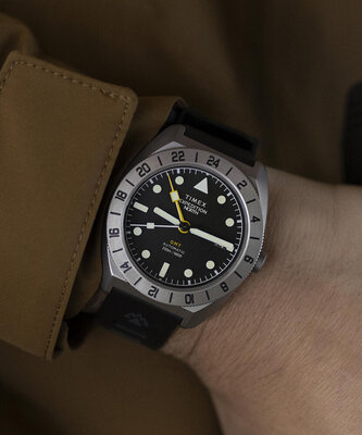 Timex Expedition North GMT TW2W53000UK