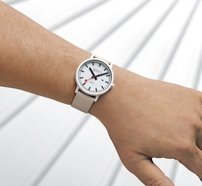 Mondaine Essence Quartz Solar MS1.41910.LA