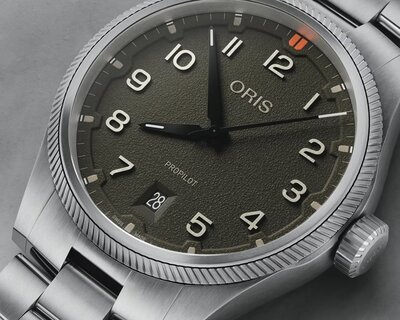 Oris ProPilot Automatic Date 01 733 7805 4167-07 8 20 04LC