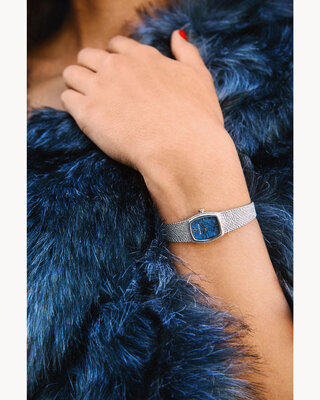 Bulova Classic Goddess of Time Quartz 96L343