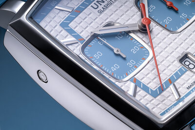 Union Glashütte Averin Chronograph D015.527.17.011.02 (+ spare strap)