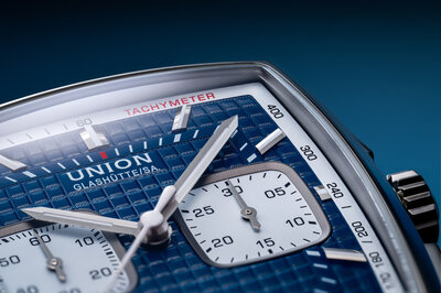 Union Glashütte Averin Chronograph D015.527.17.041.02 (+ spare strap)