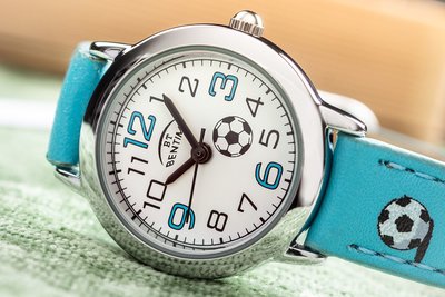 Bentime 001-9BA-5067K (soccer motif)