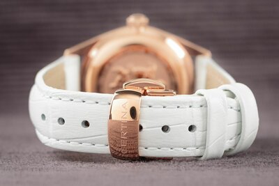 Certina DS-8 Lady Quartz COSC Chronometer Moon Phase C033.257.36.118.00