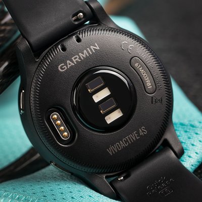 Garmin Vívoactive 4S Gray/Black Band