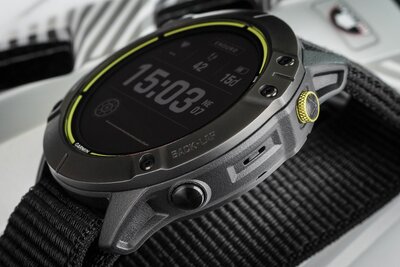 Garmin Enduro Solar, Carbon Gray DLC Titanium/Black UltraFit Nylon Strap