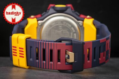 Casio G-Shock G-Squad GBD-100BAR-4ER Barcelona Limited Edition