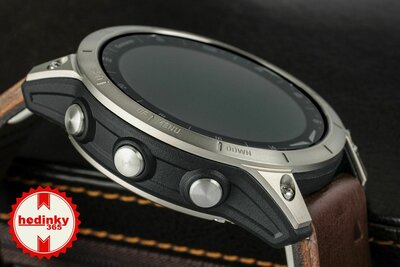 Garmin D2 Mach 1 (Premium), Oxford Brown Leather Band (+ extra strap)