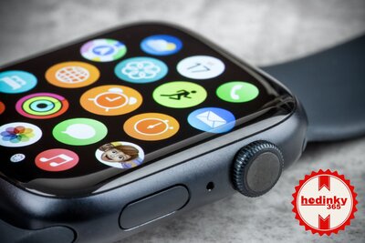 Apple Watch Series 9 GPS 45mm Midnight Aluminium Case / Midnight Sport Band - M/L