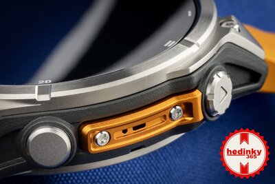 Garmin Fenix 8 AMOLED 47 mm, Sapphire Titanium Graphite Spark Orange Band