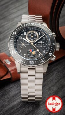 Fortis Novonaut N-42 Automatic Chronograph Amadee-24 F2040016 Limited Edition 100pcs (+ spare strap)